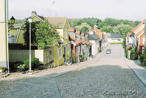 晚安心语:别让怯弱否定自己,别让懒惰误了青春 (8)